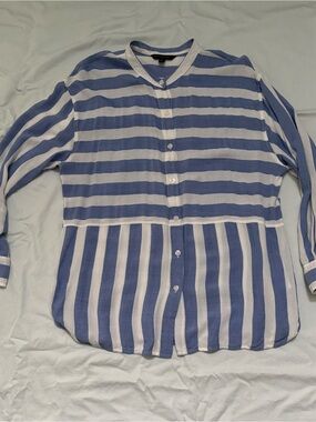 Banana Republic Women's Long Sleeve Shirt Striped, Blue, Size M Rayon Viscose